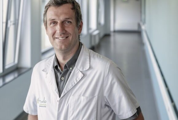 Dr. Wouter De Vooght